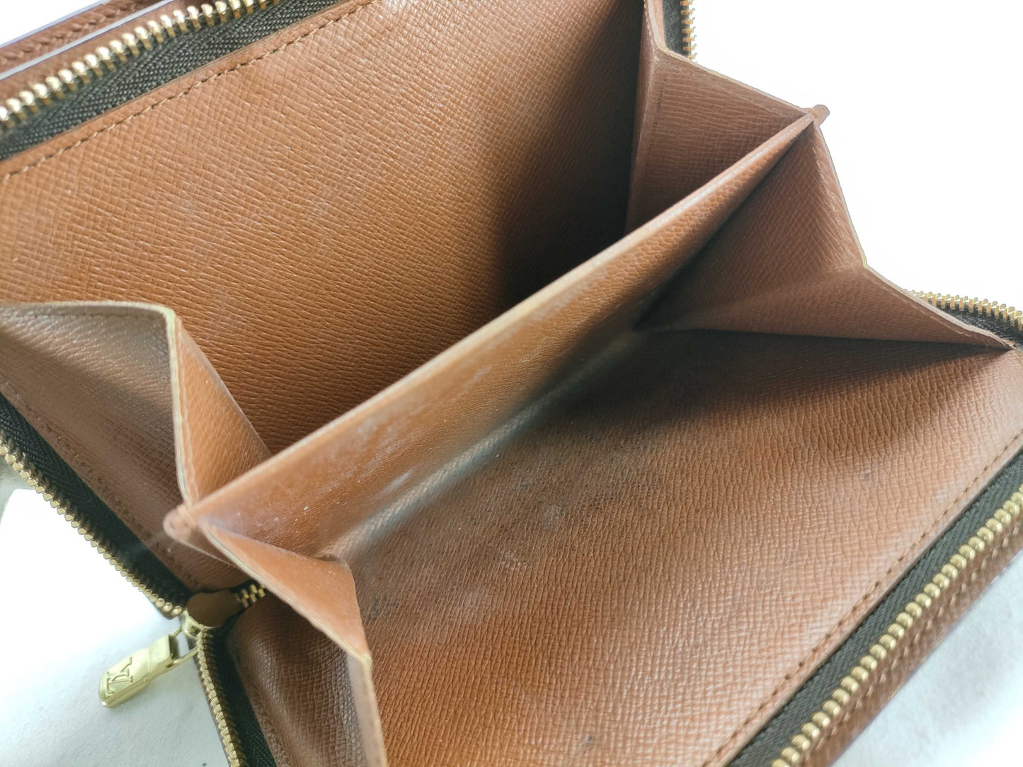 LOUIS VUITTON Monogram LOUIS VUITTON Monogram M61207 Porte Papier Zip Wallet