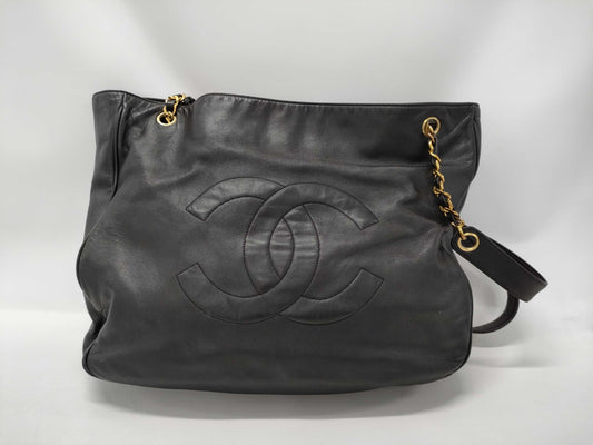 CHANEL CHANEL Chain Tote Bag