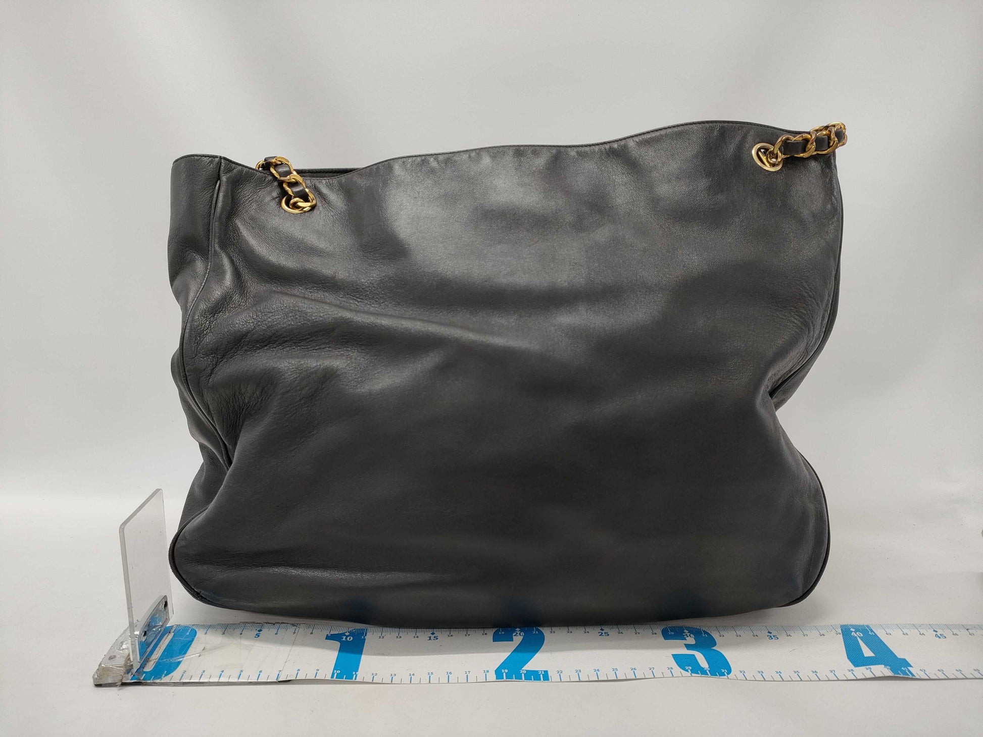 CHANEL CHANEL Chain Tote Bag