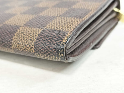 LOUIS VUITTON Damier Sarah Portefeuille Wallet