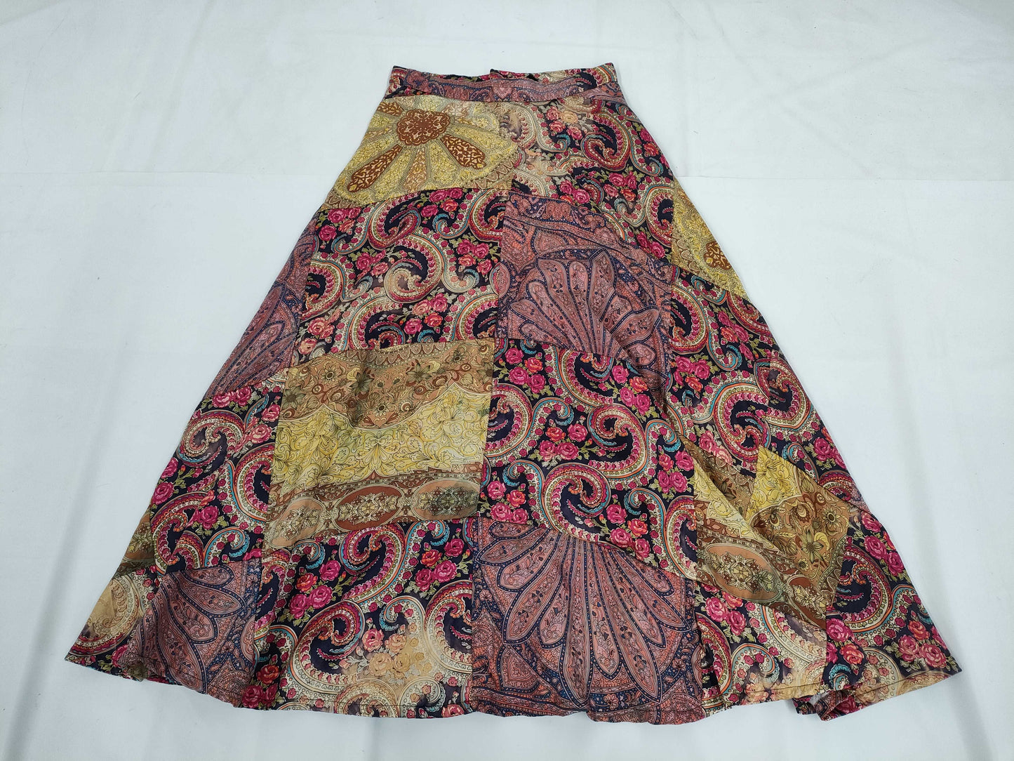 COMME des GARCONS toricot COMME des GARCONS Tricot Comme des Garçons Early Archive AD2002 Silk Blend All-Over Patchwork Flared Skirt Multicolor Size S Skirt