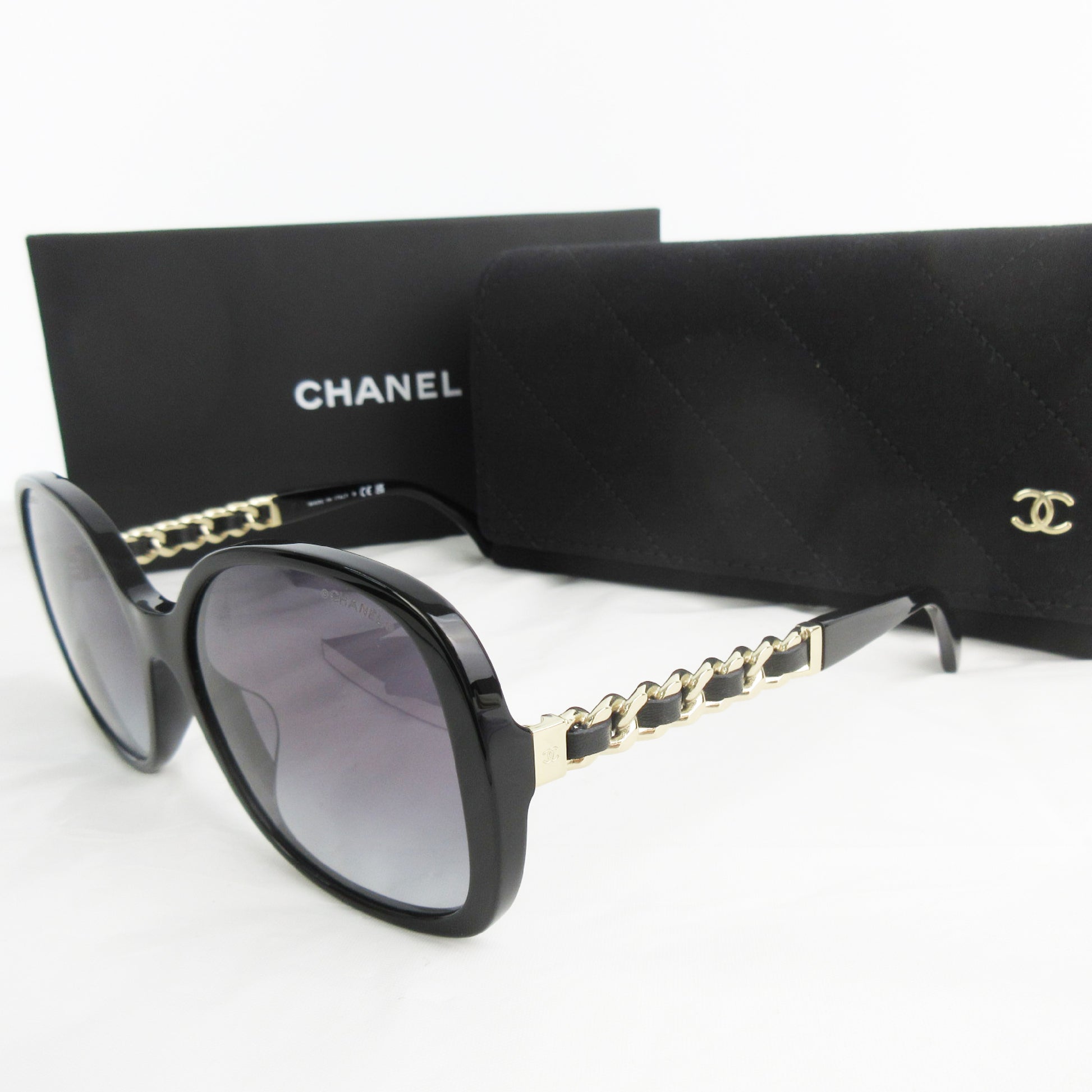  CHANEL Unused Eyewear Chain with Coco Mark Logo 5470-Q-A c.622/S6 Black Gold Hardware Sunglasses/Eyeglasses