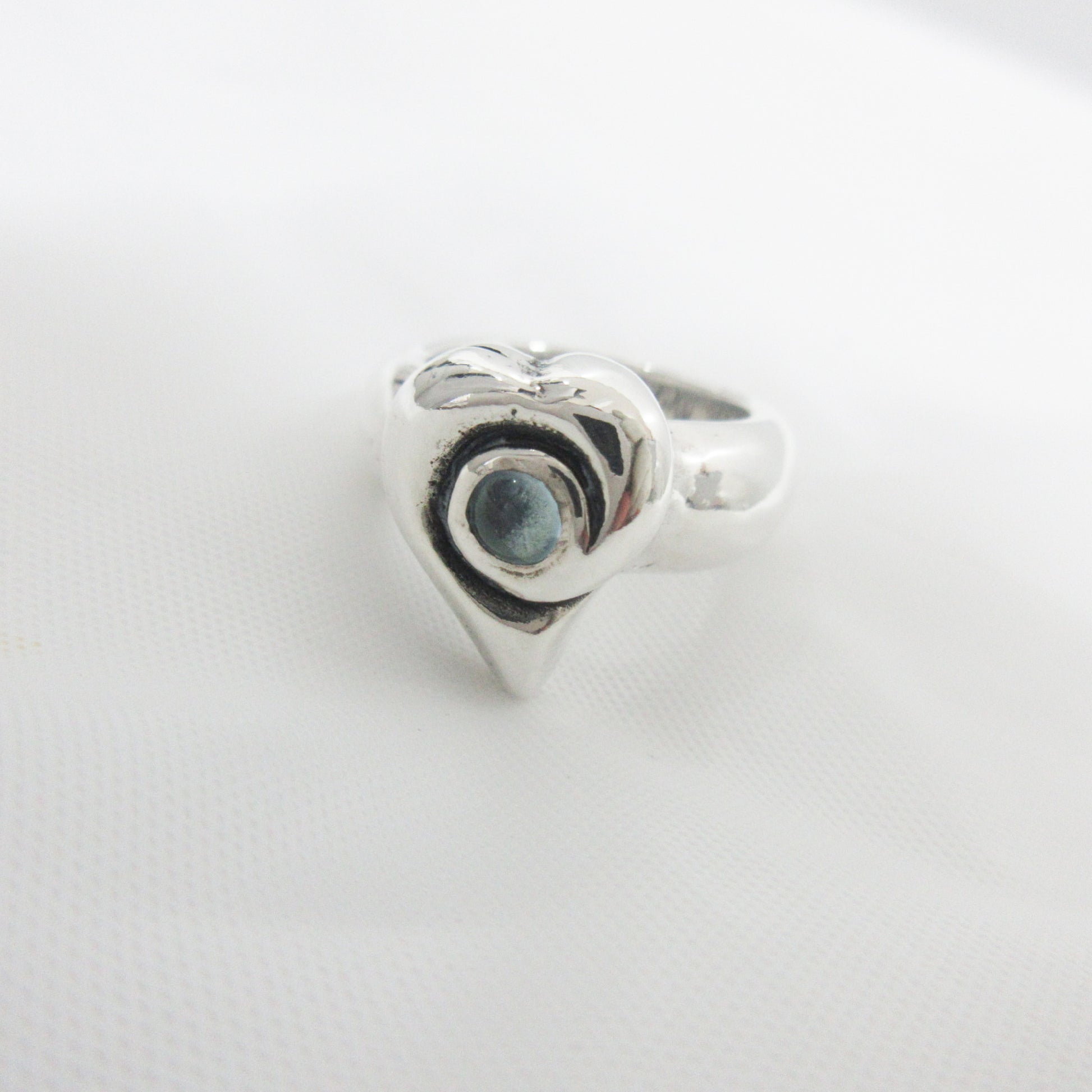 Unused Bill Wall Leather Haruhiko Kato R305 Ring with Blue Topaz, Silver 925, Size 8