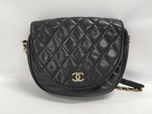 CHANEL Matelasse Chain Shoulder Bag