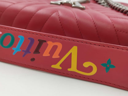 LOUIS VUITTON LV New Wave Chain Bag MM Red NZ2189 Shoulder Bag