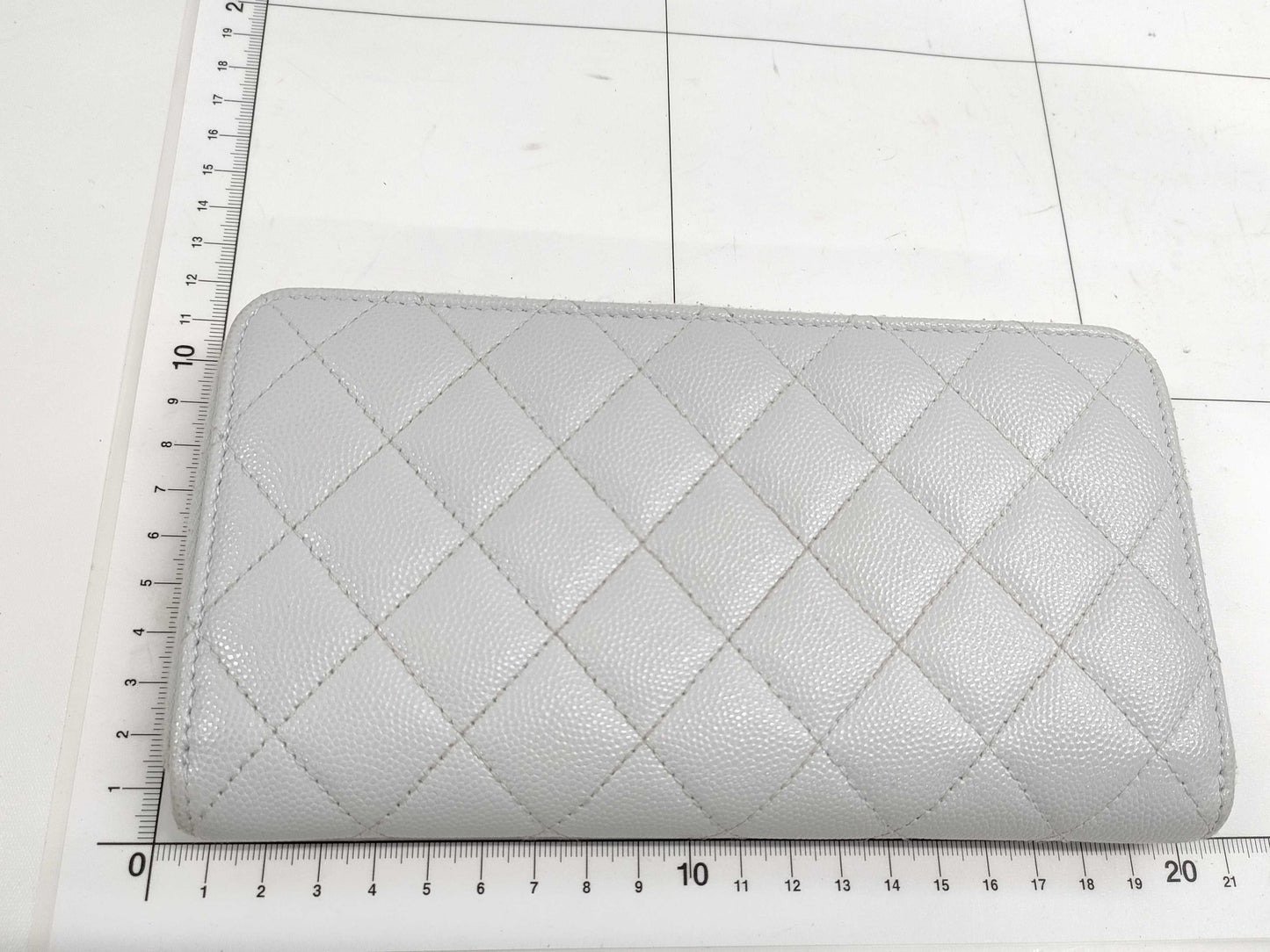 CHANEL wallet with box