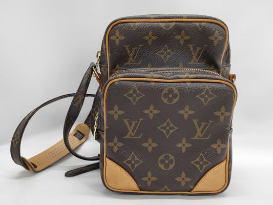 LOUIS VUITTON Monogram Louis Vuitton Amazon Shoulder Bag