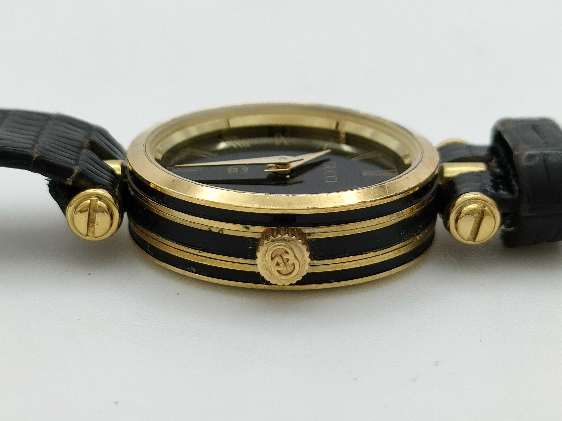 GUCCI Sherry Line Quartz Black Dial Unmoving Women's Watch