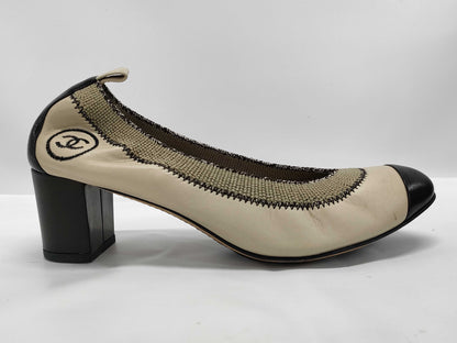 CHANEL Chanel white pumps size 37.5