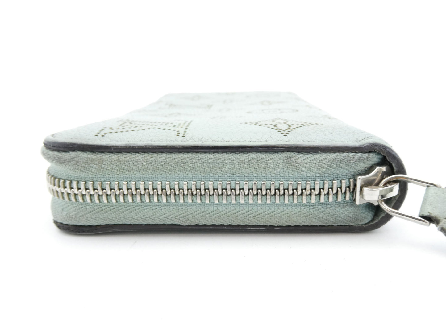 LOUIS VUITTON Mahina Zippy Wallet
