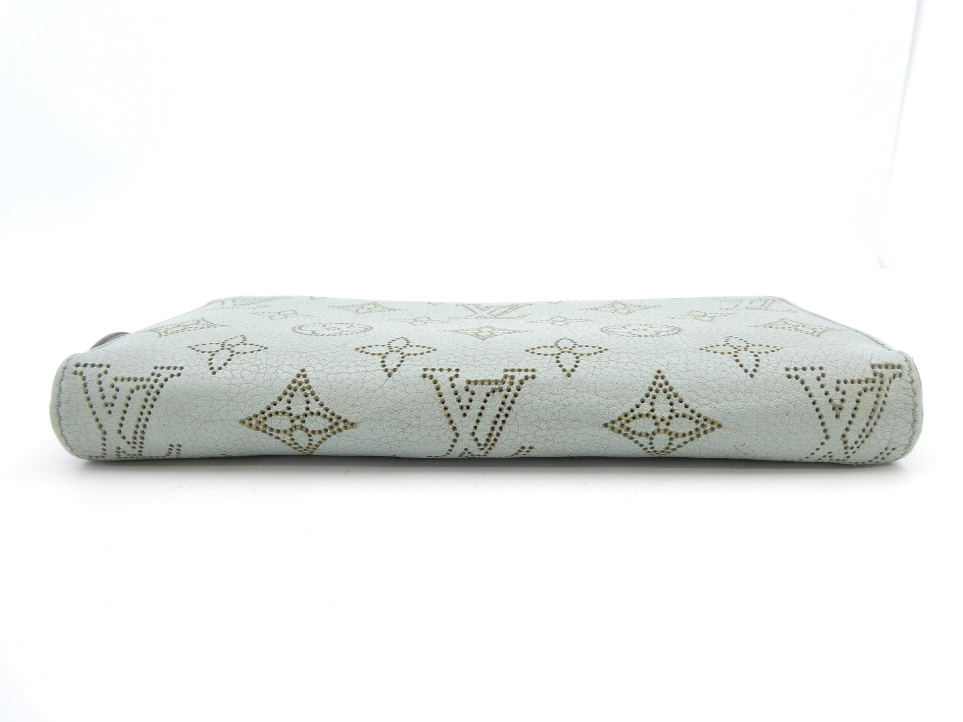 LOUIS VUITTON Mahina Zippy Wallet
