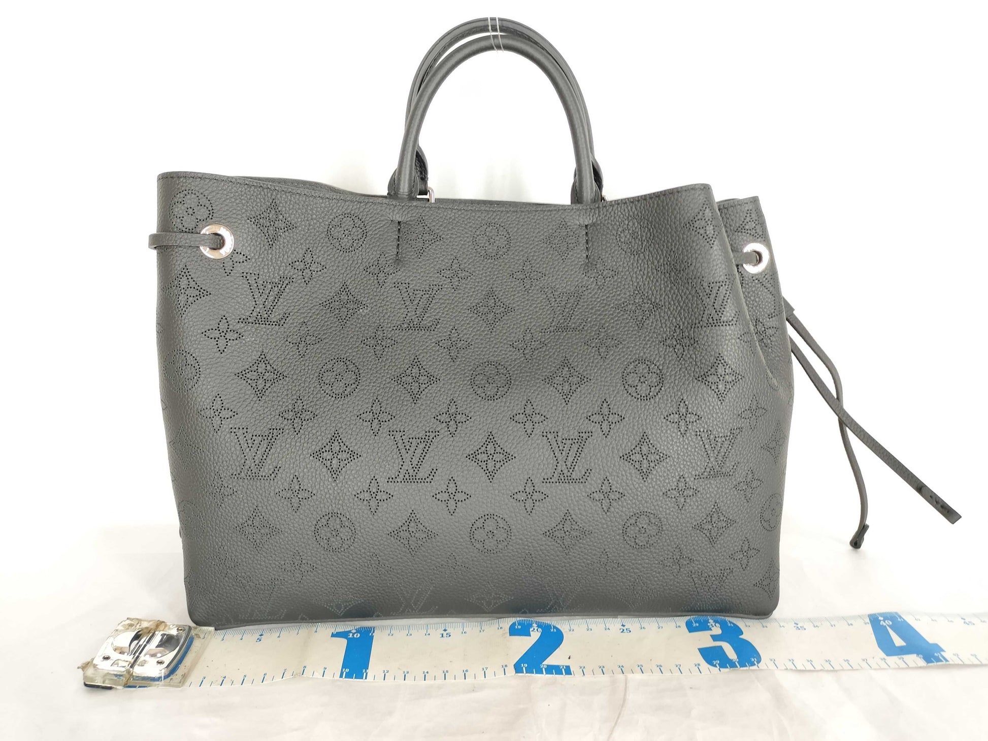 LOUIS VUITTON Mahina Bella Tote Handbag
