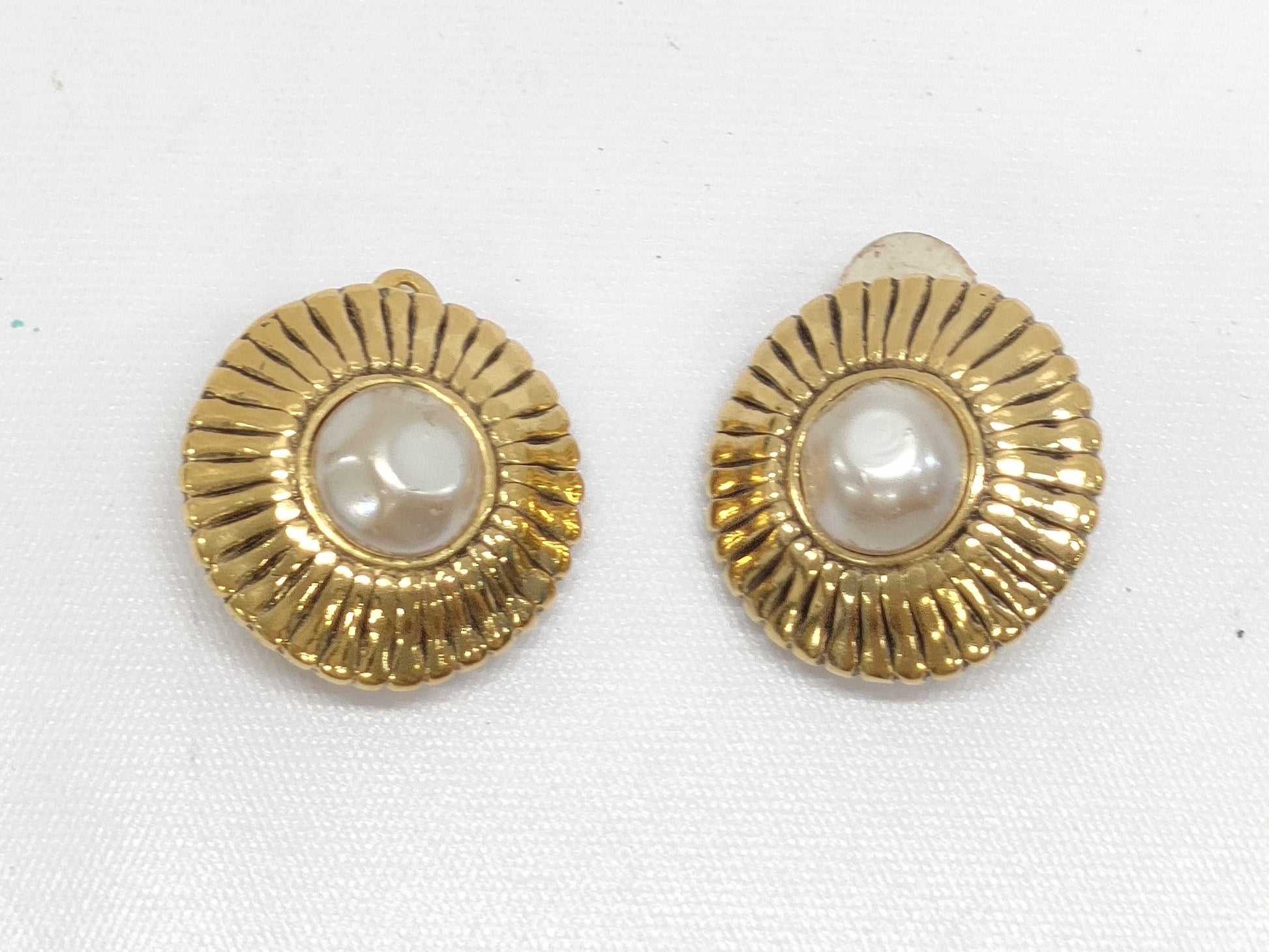 CHANEL CHANEL Pearl Earrings Earrings