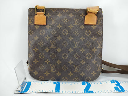 LOUIS VUITTON Monogram Pochette Bosphore M40044 Shoulder Bag