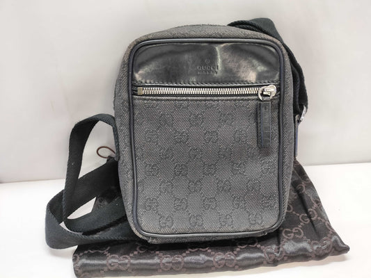 GUCCI GG Canvas Shoulder Bag