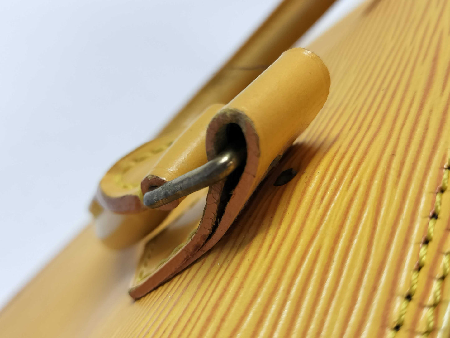 LOUIS VUITTON Epi Alma Handbag