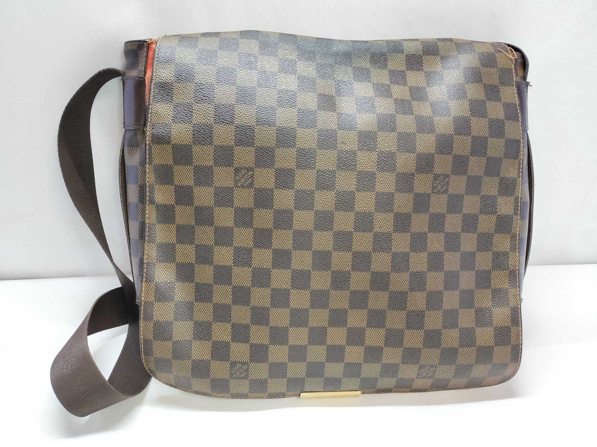 LOUIS VUITTON Damier Shoulder Bag
