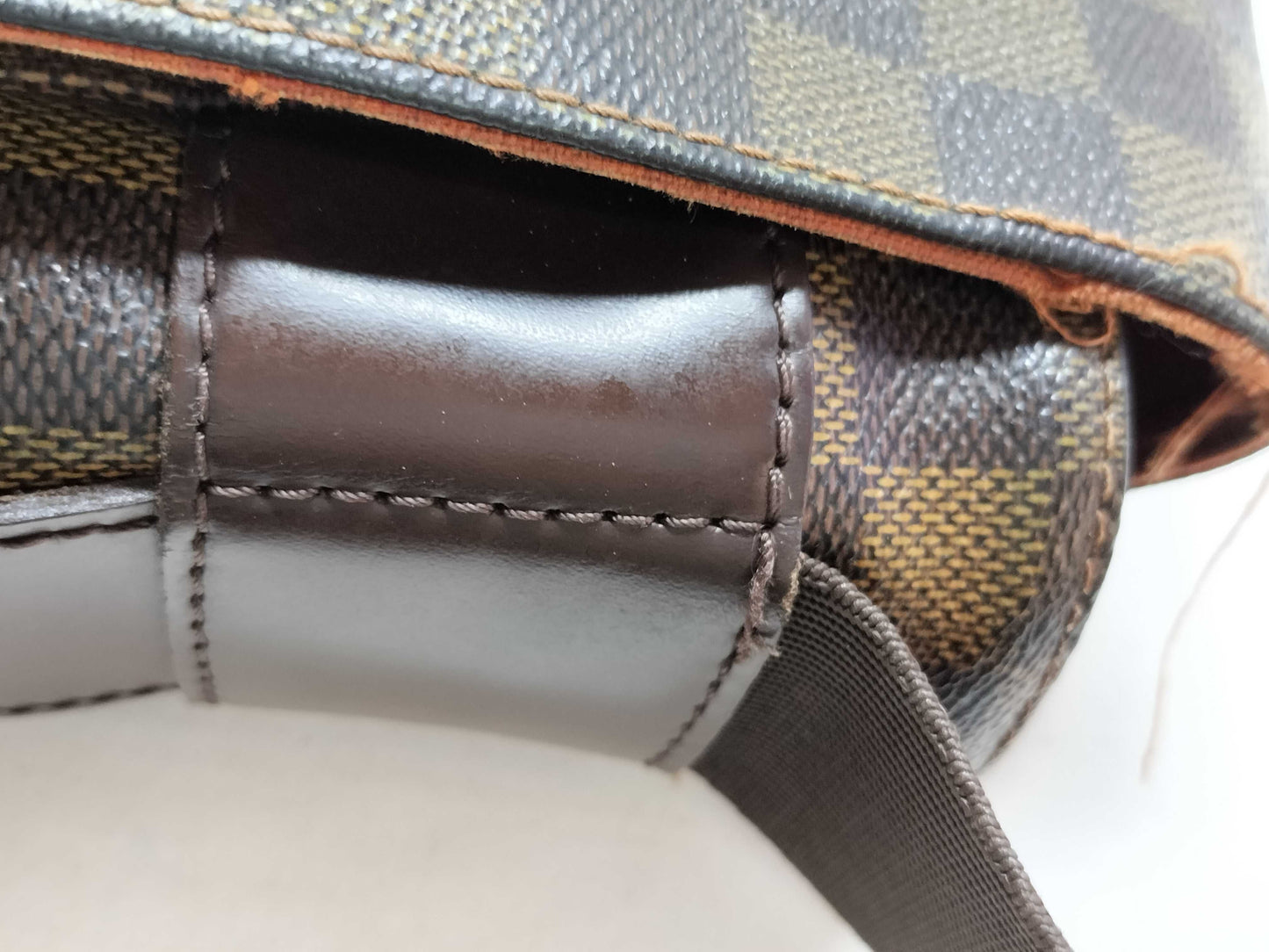 LOUIS VUITTON Damier Shoulder Bag