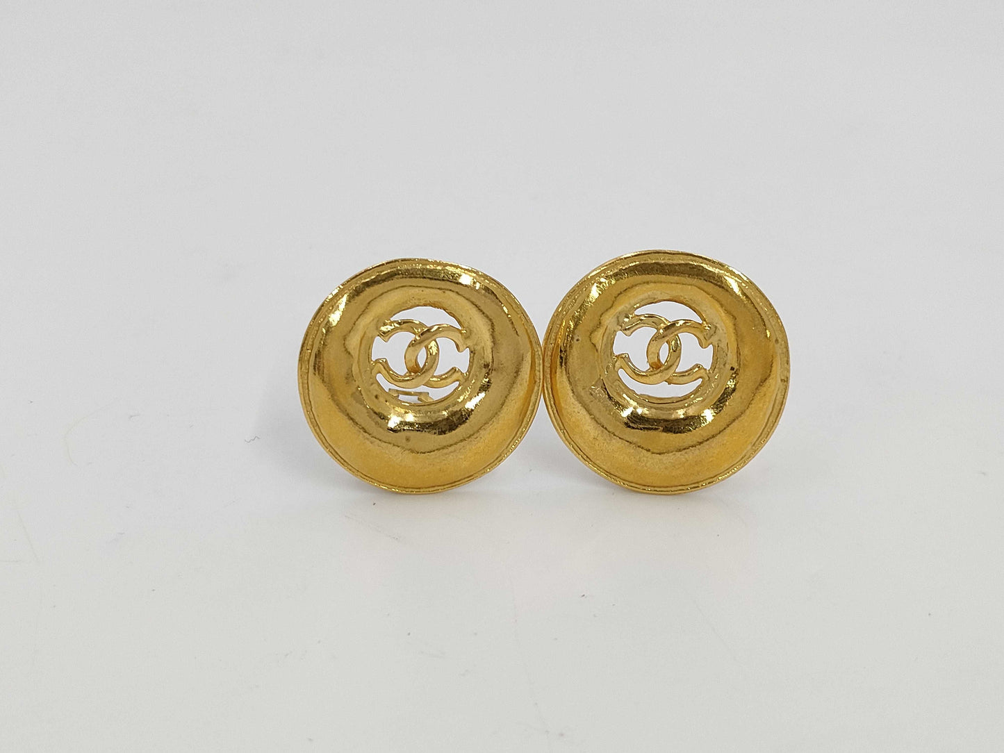 CHANEL 93P Earrings
