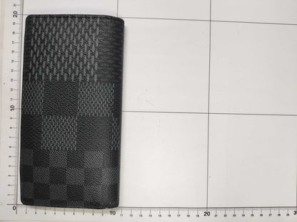 LOUIS VUITTON Damier Graphite Portefeuille Brazza NM Wallet