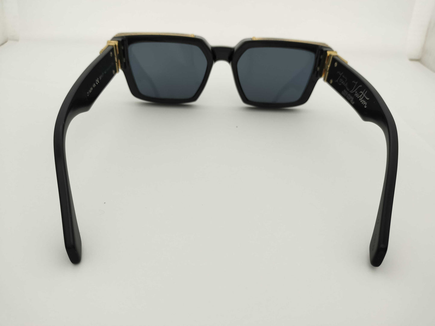 LOUIS VUITTON Millionaire Sunglasses, Plastic, Black, Z1165W