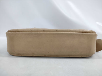 CHANEL CHANEL Matelasse Gold Hardware/Chain Shoulder Bag
