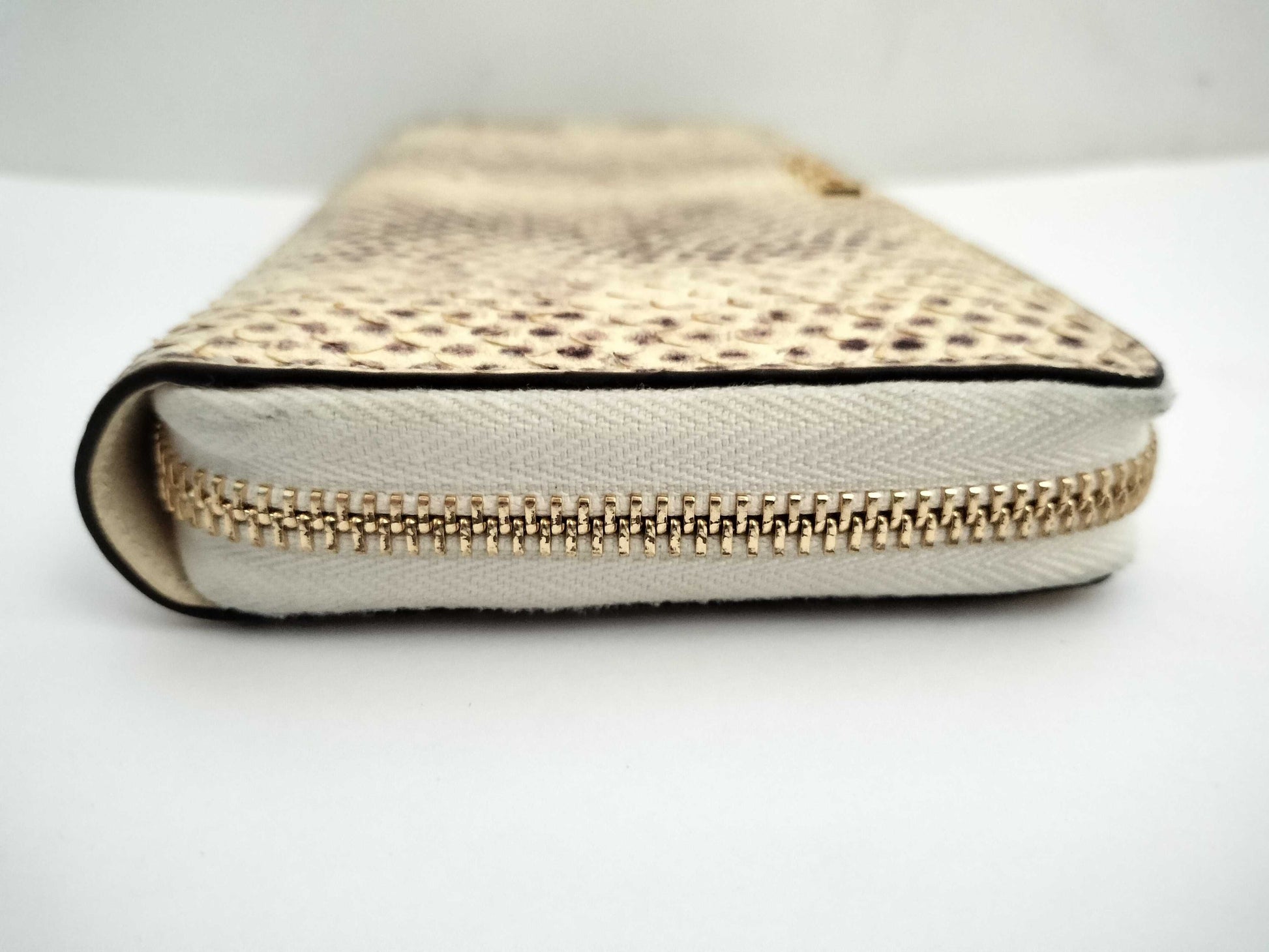GUCCI Round Zip Wallet Python Beige Wallet