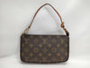 LOUIS VUITTON Pochette Accessoires Pouch
