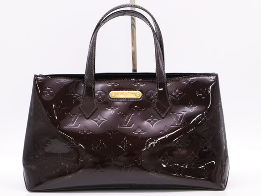 LOUIS VUITTON M93642 Vernis Wilshire PM Handbag