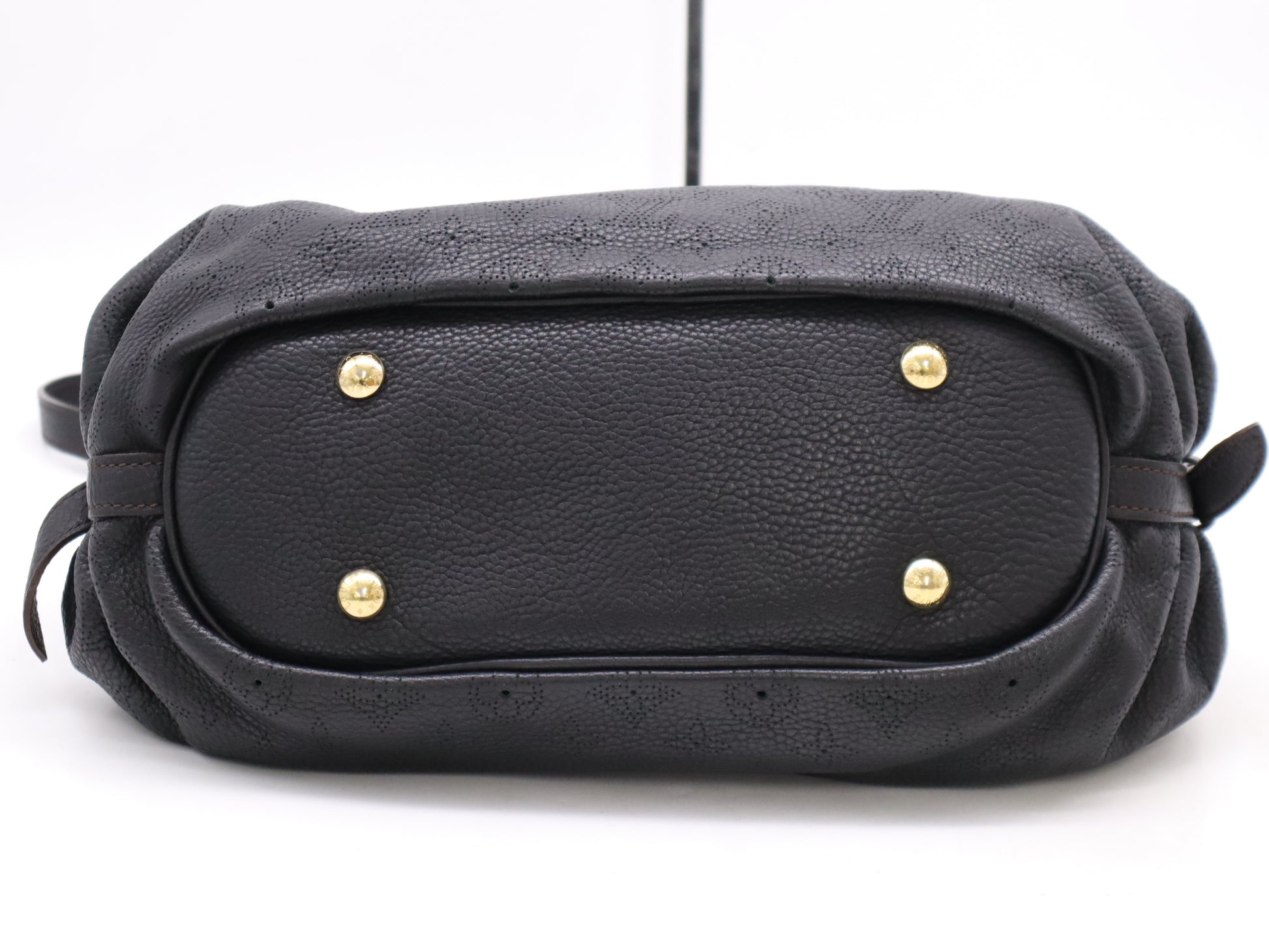 LOUIS VUITTON M95660 Mahina Mahina XS Noir Shoulder Bag