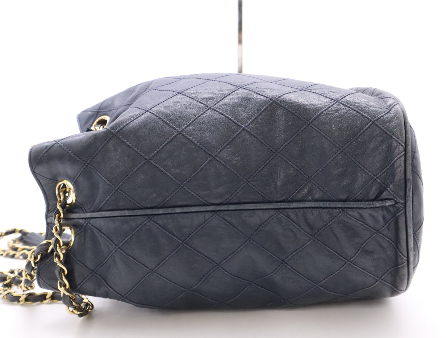 CHANEL Leather Bicolor Drawstring Chain Shoulder Bag in Navy with GD Hardware and Pouch Charm