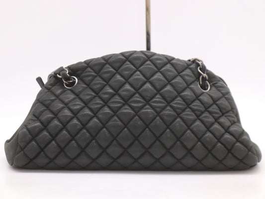 CHANEL Lambskin Matelasse Chain Shoulder Bag with Silver Hardware and Black Seal 17095001 Shoulder Bag
