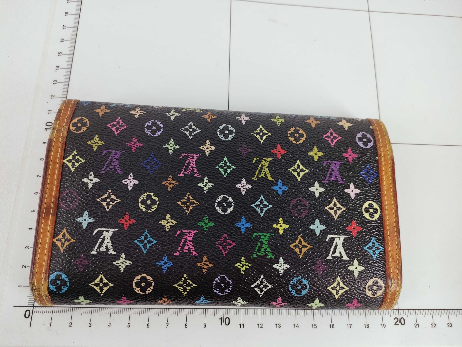 LOUIS VUITTON Monogram Multicolore Louis Vuitton Monogram Multicolore Wallet