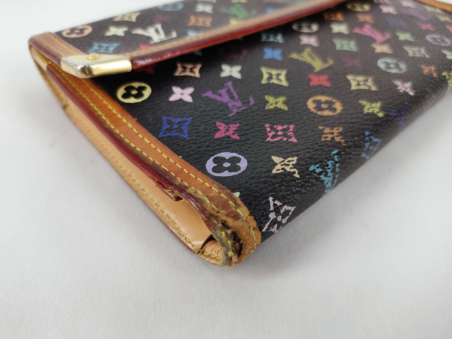 LOUIS VUITTON Monogram Multicolore Louis Vuitton Monogram Multicolore Wallet