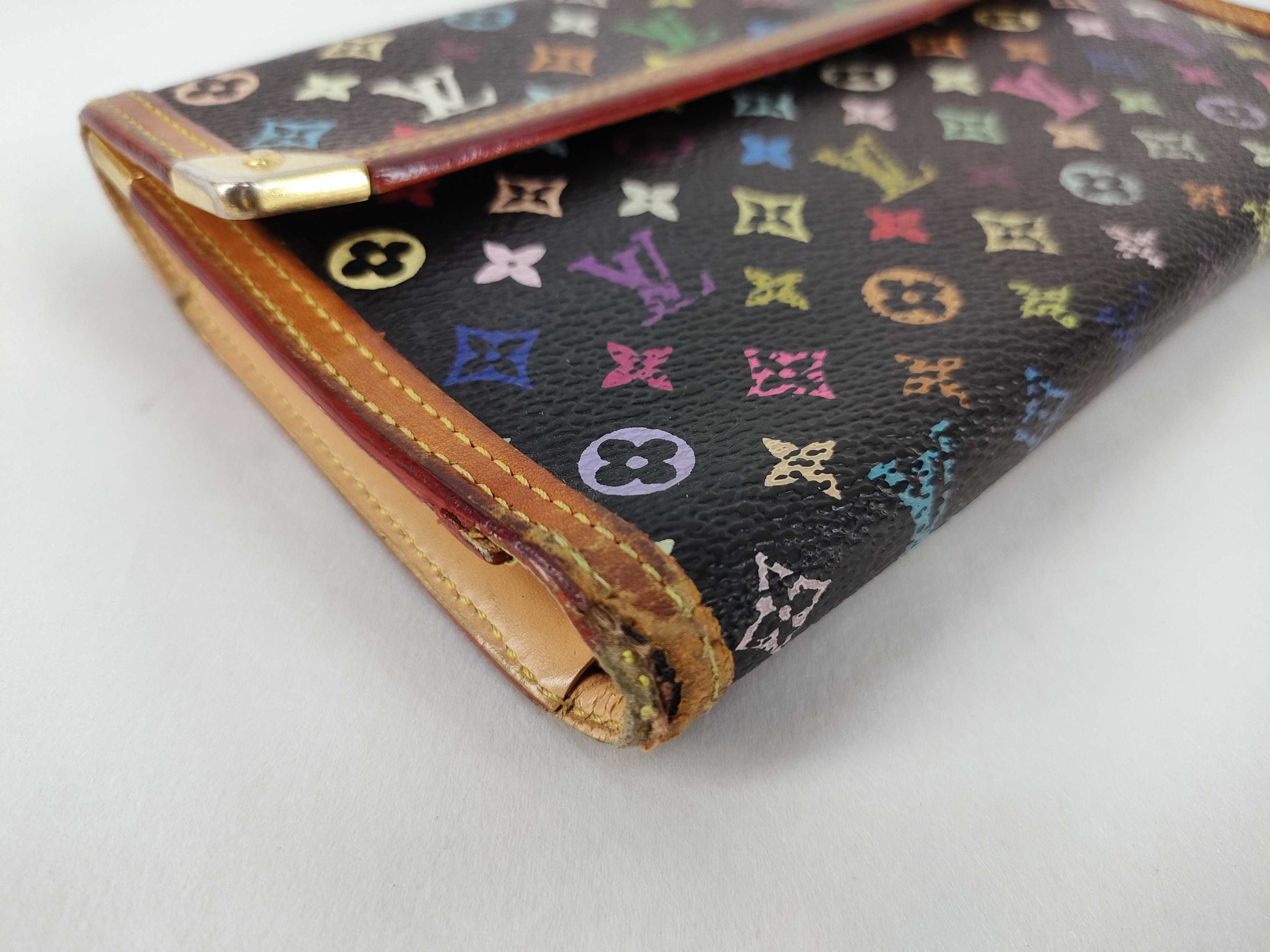 LOUIS VUITTON Monogram Multicolore Louis Vuitton Monogram Multicolore Wallet