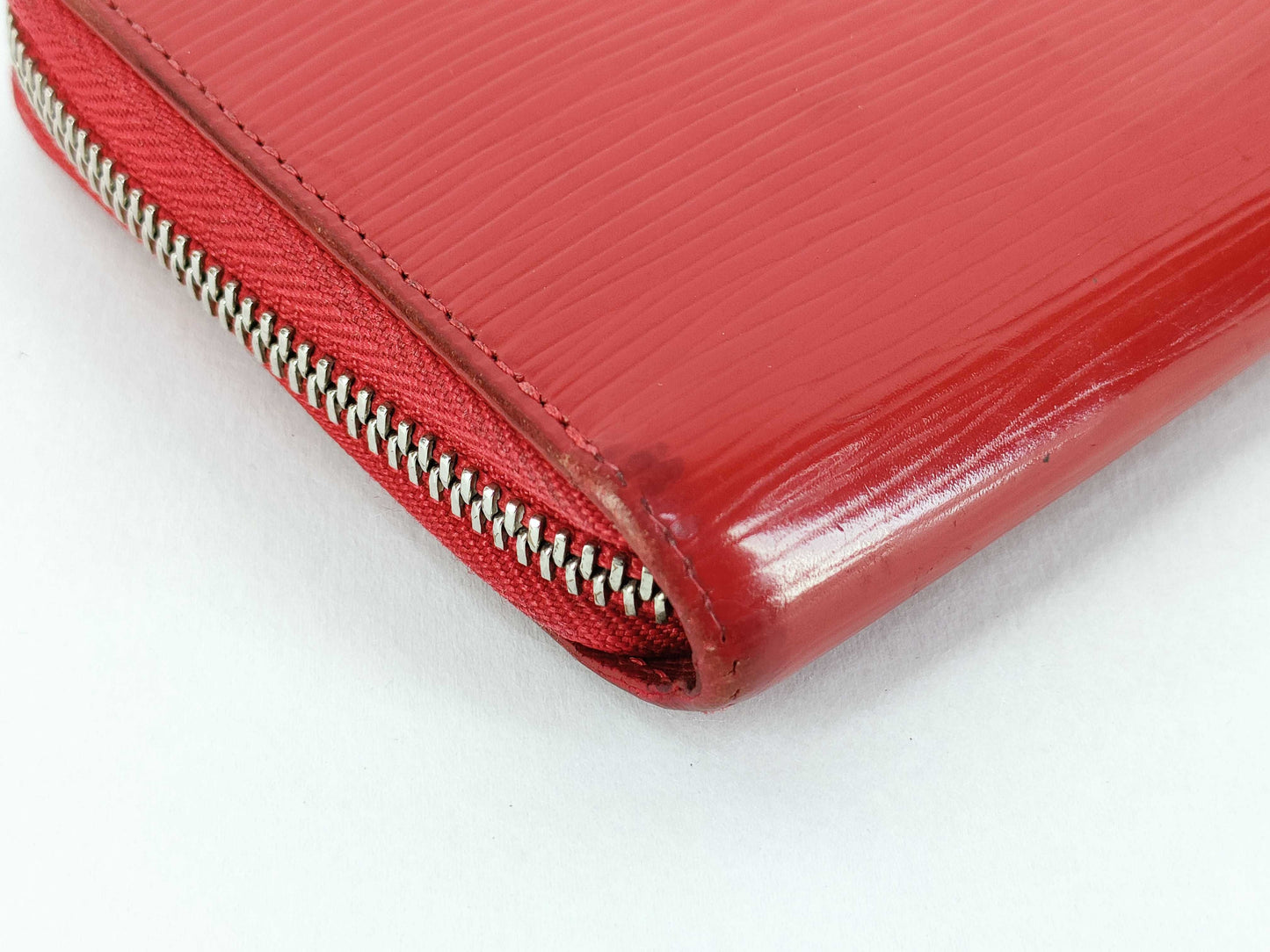 LOUIS VUITTON Epi Louis Vuitton Epi Wallet