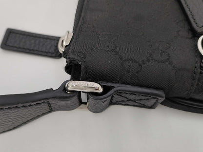 GUCCI Gg Canvas Shoulder Bag Black Shoulder Bag