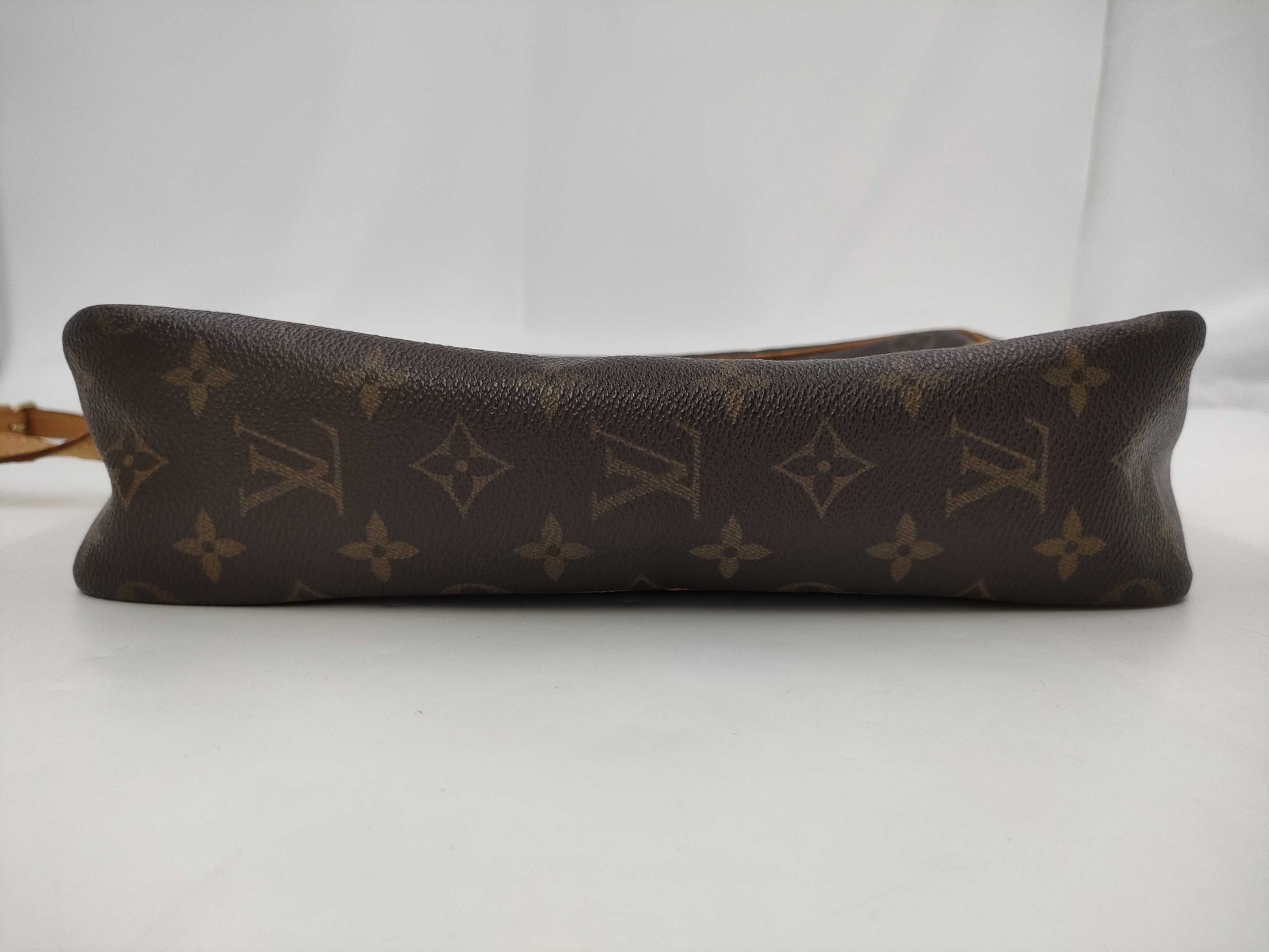 LOUIS VUITTON Monogram Trocadero Shoulder Bag