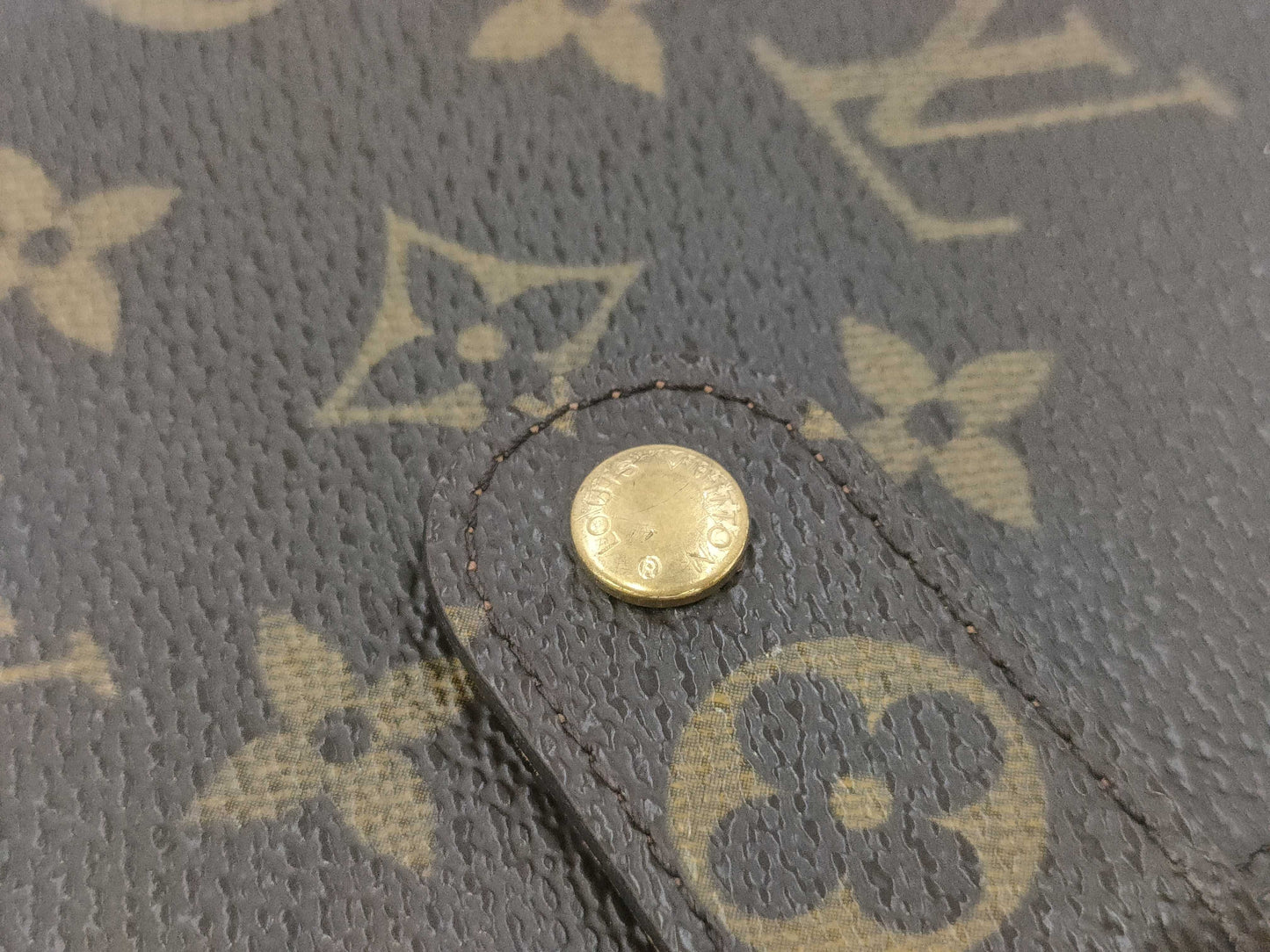 LOUIS VUITTON Monogram Zip Wallet