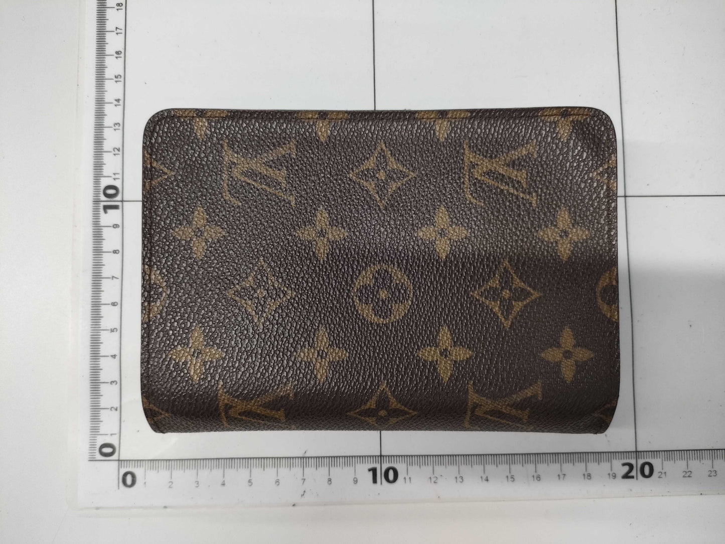 LOUIS VUITTON Monogram Zip Wallet