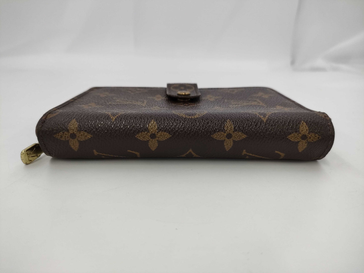 LOUIS VUITTON Monogram Porte Papier Zip Bifold Monogram Wallet
