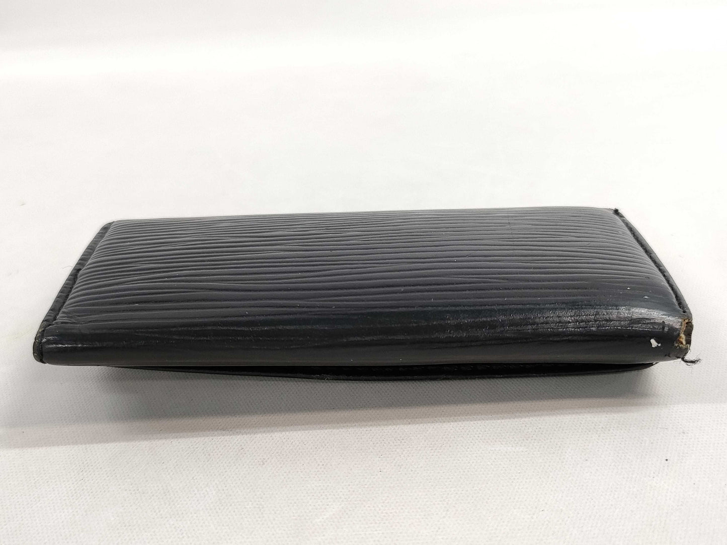 LOUIS VUITTON Epi Multicle Black 4-Ring Key Case/Key Holder