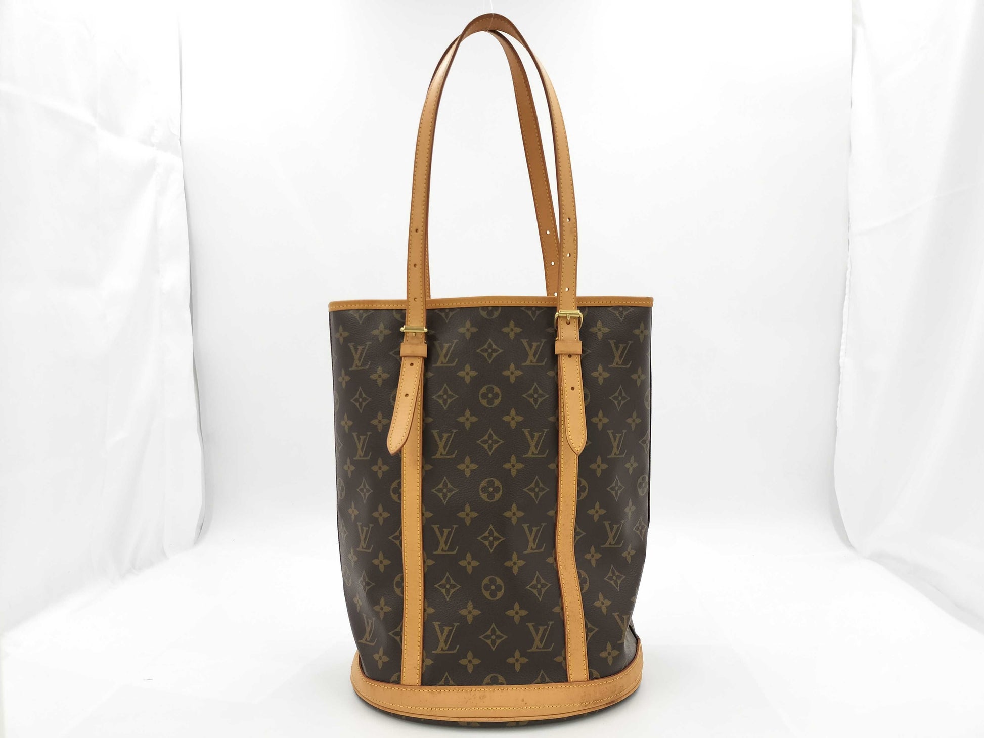 LOUIS VUITTON Louis Vuitton Bucket GM Tote Bag