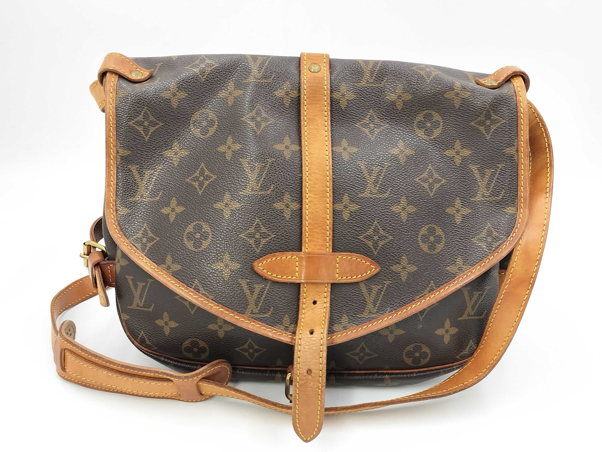 LOUIS VUITTON Monogram Saumur 30 Shoulder Bag M42256/VI0952