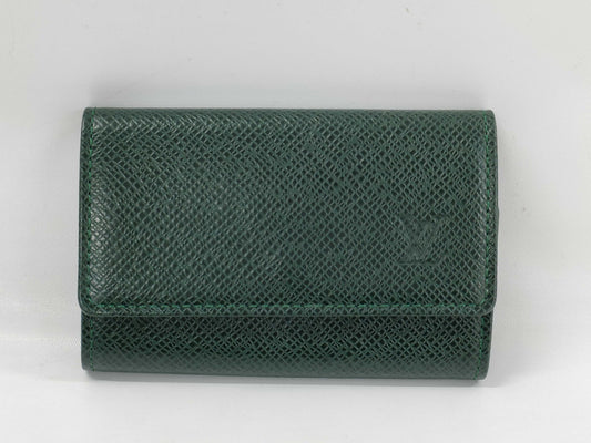 LOUIS VUITTON Taiga Multicle 4 MI1924 Key Case/Key Holder