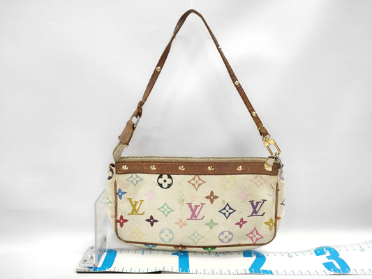 LOUIS VUITTON Pochette Accessoires Bron M92649 Pouch