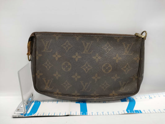 LOUIS VUITTON Monogram Pochette Accessoires M51980 Pouch