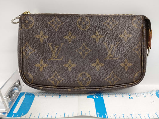 LOUIS VUITTON Monogram Accessoires M51980 Pouch