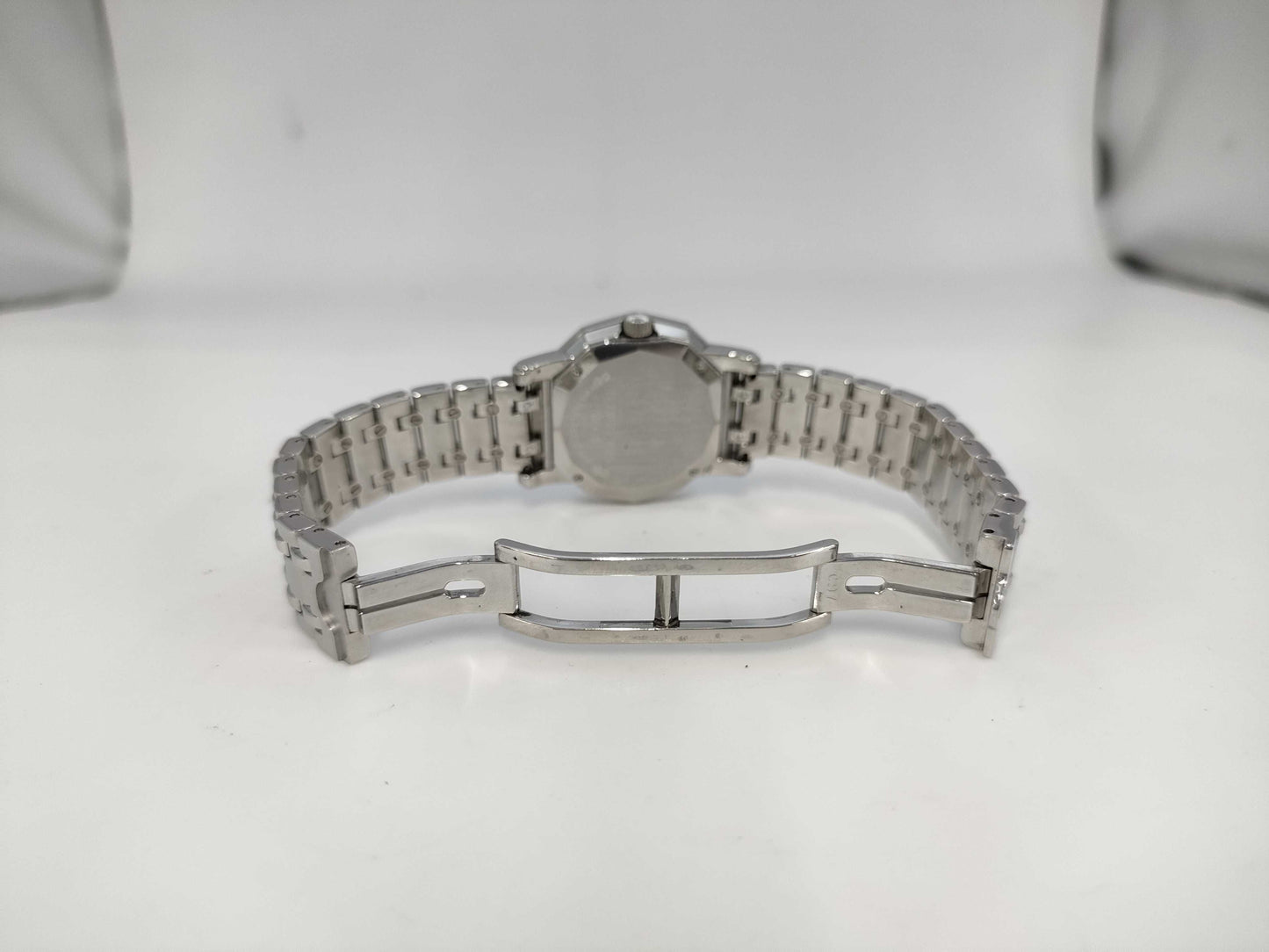 CORUM 39.230.20 V585 591426 Quartz Women's Watch