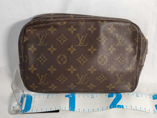 LOUIS VUITTON Monogram Louis Vuitton Second Bag